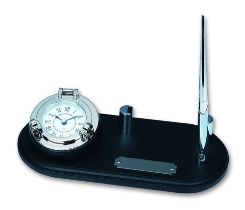 Часы с ручкой на черной деревянной подставке<br>  (MS004C<br> )